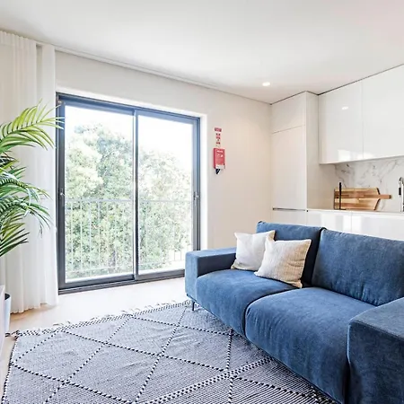 New Cozy And Modern In The Heart Of Apartament