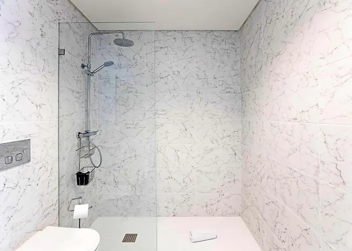 Апартаменты New Cozy And Modern In The Heart Of