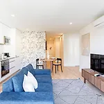 New Cozy And Modern In The Heart Of * Porto